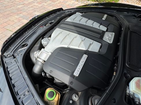 Used 2014 Bentley Flying Spur W12 image 13