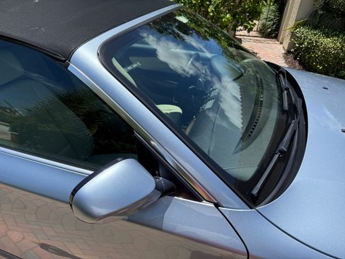 Used 2011 BMW 128i Convertible RWD image 17