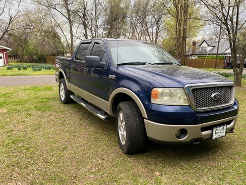 Used 2008 Ford F150 Lariat image 2