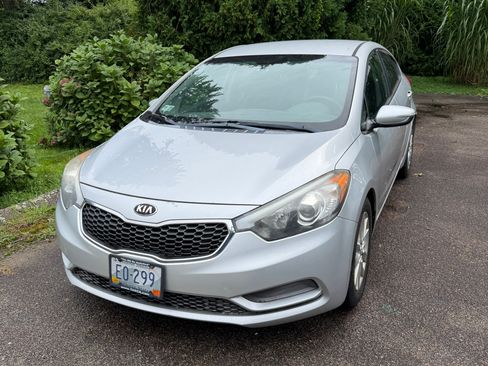 Used 2015 Kia Forte LX w/ Popular Package FWD image 1