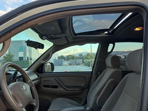 Used 2003 Toyota Sequoia SR5 RWD image 12