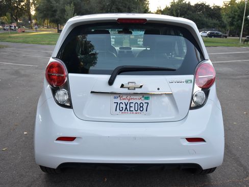 Used 2015 Chevrolet Spark LT FWD image 5