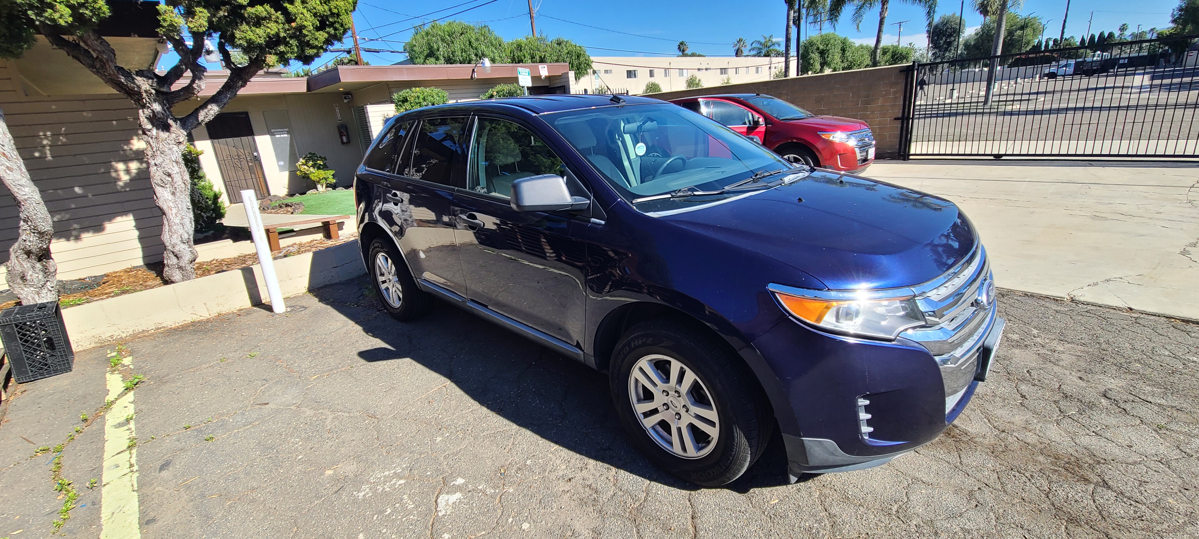 Used 2011 Ford Edge SE FWD image 11