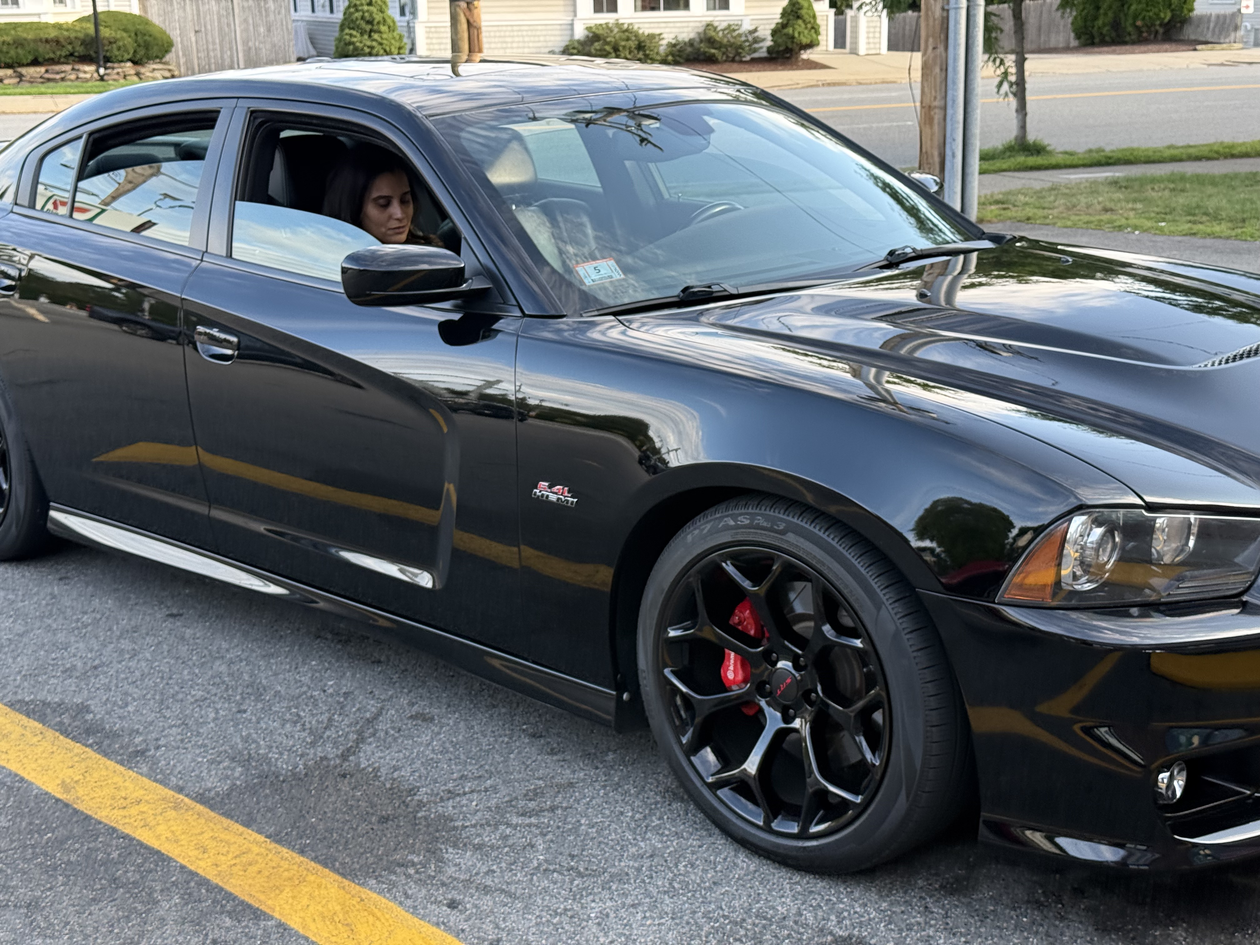 Used 2013 Dodge Charger SRT8 w/ Adaptive Cruise Control Group RWD image 4