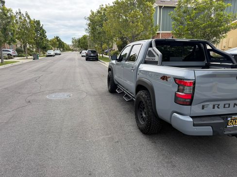 Used 2023 Nissan Frontier PRO-4X w/ Pro-4X Premium Package AWD/4WD image 9