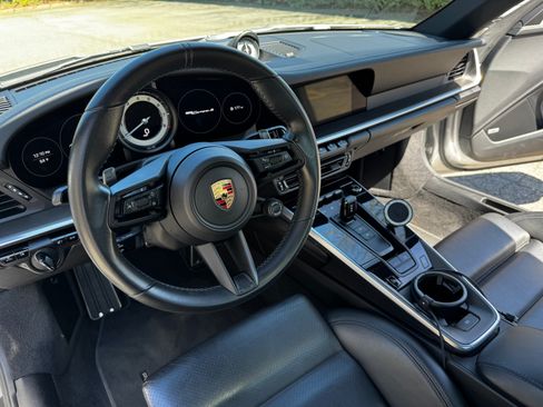 Used 2020 Porsche 911 Carrera S image 12