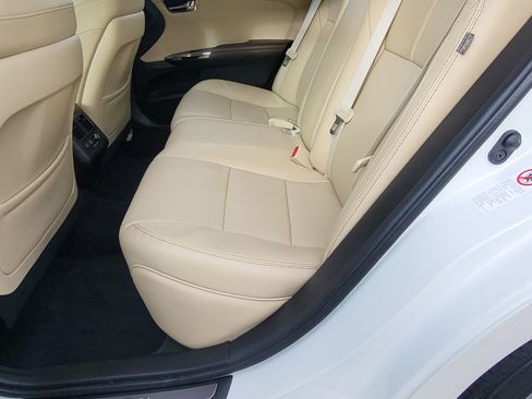 Used 2014 Toyota Avalon Limited image 11