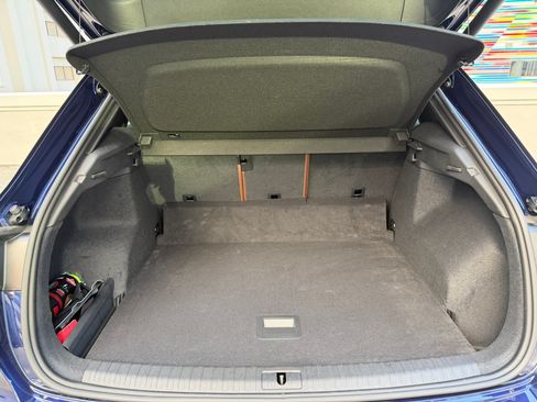 Used 2022 Audi Q3 2.0T Premium w/ Convenience Package image 4