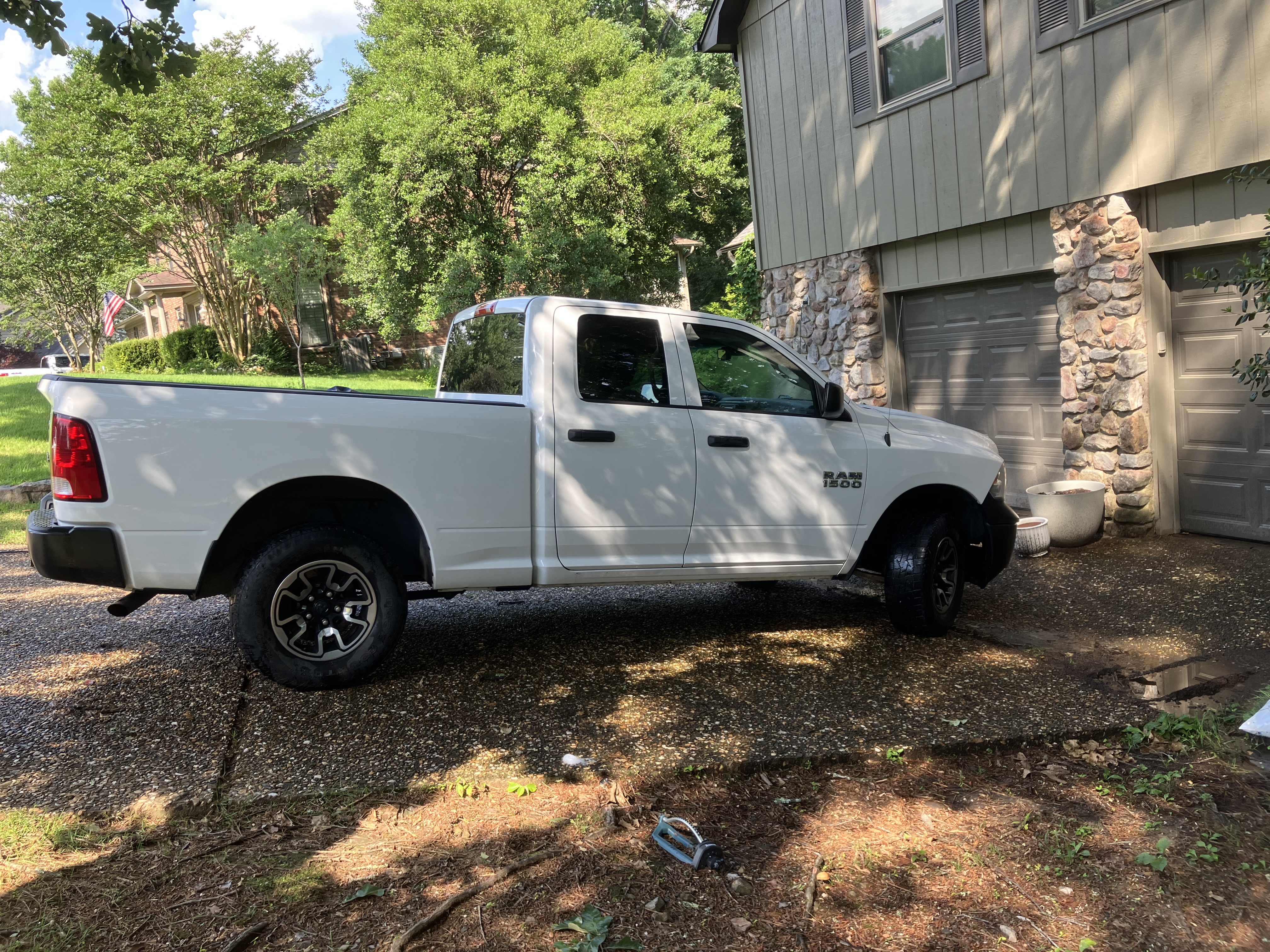 Used 2016 RAM 1500 Tradesman w/ Protection Group AWD/4WD image 2