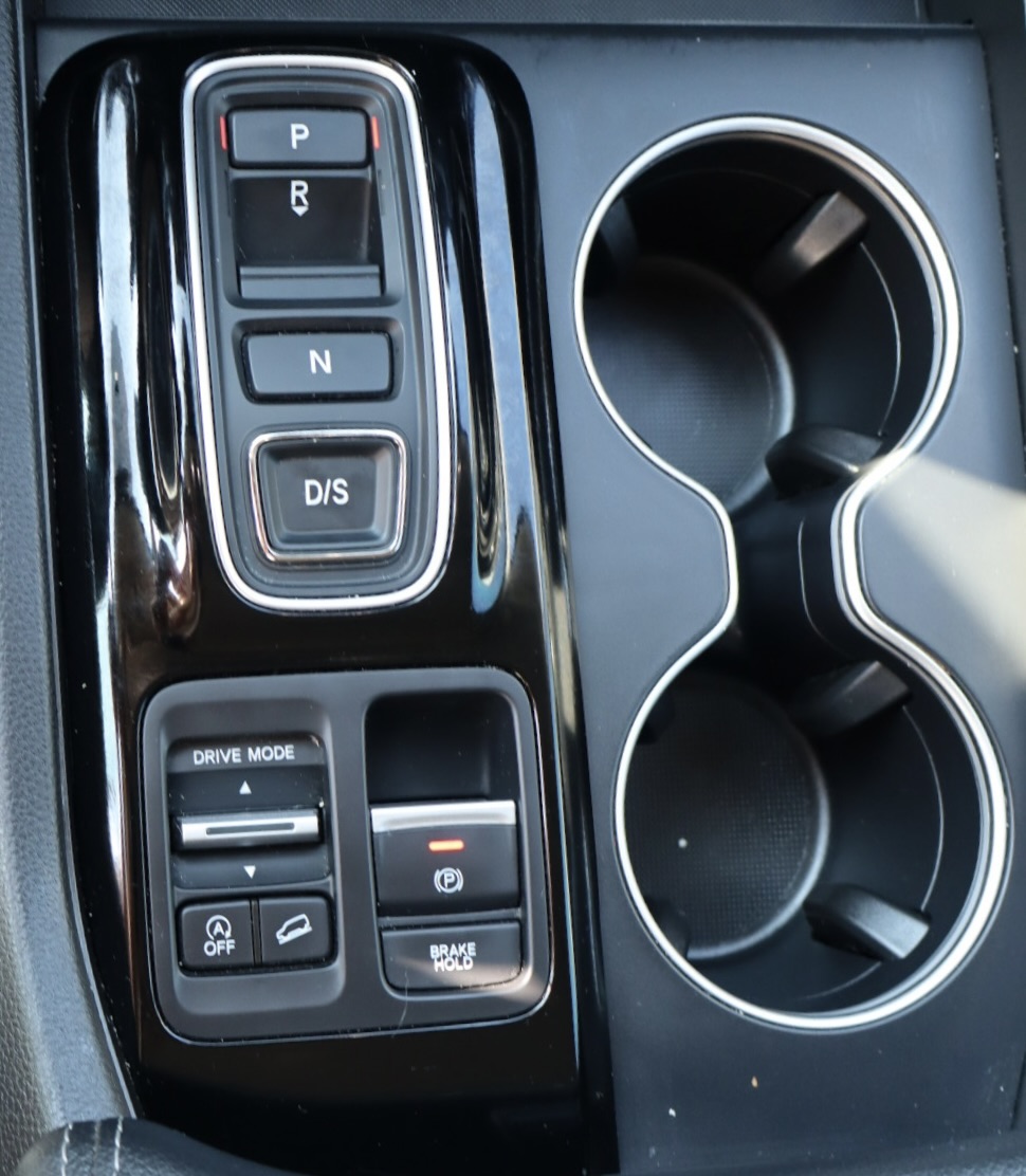 Used 2025 Honda Pilot Touring image 18