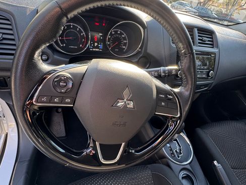 Used 2016 Mitsubishi Outlander Sport ES image 10