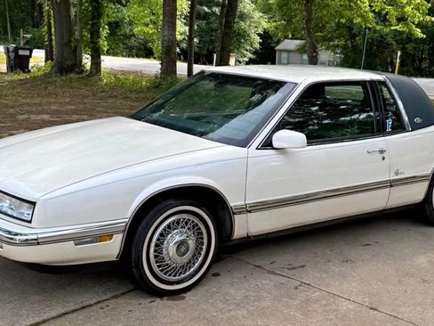 Used 1992 Buick Riviera Coupe FWD image 1