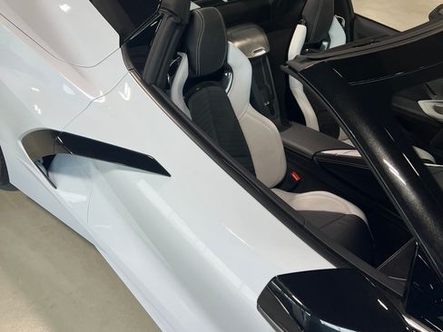 Used 2022 Chevrolet Corvette Stingray Preferred Conv w/ 2LT image 5