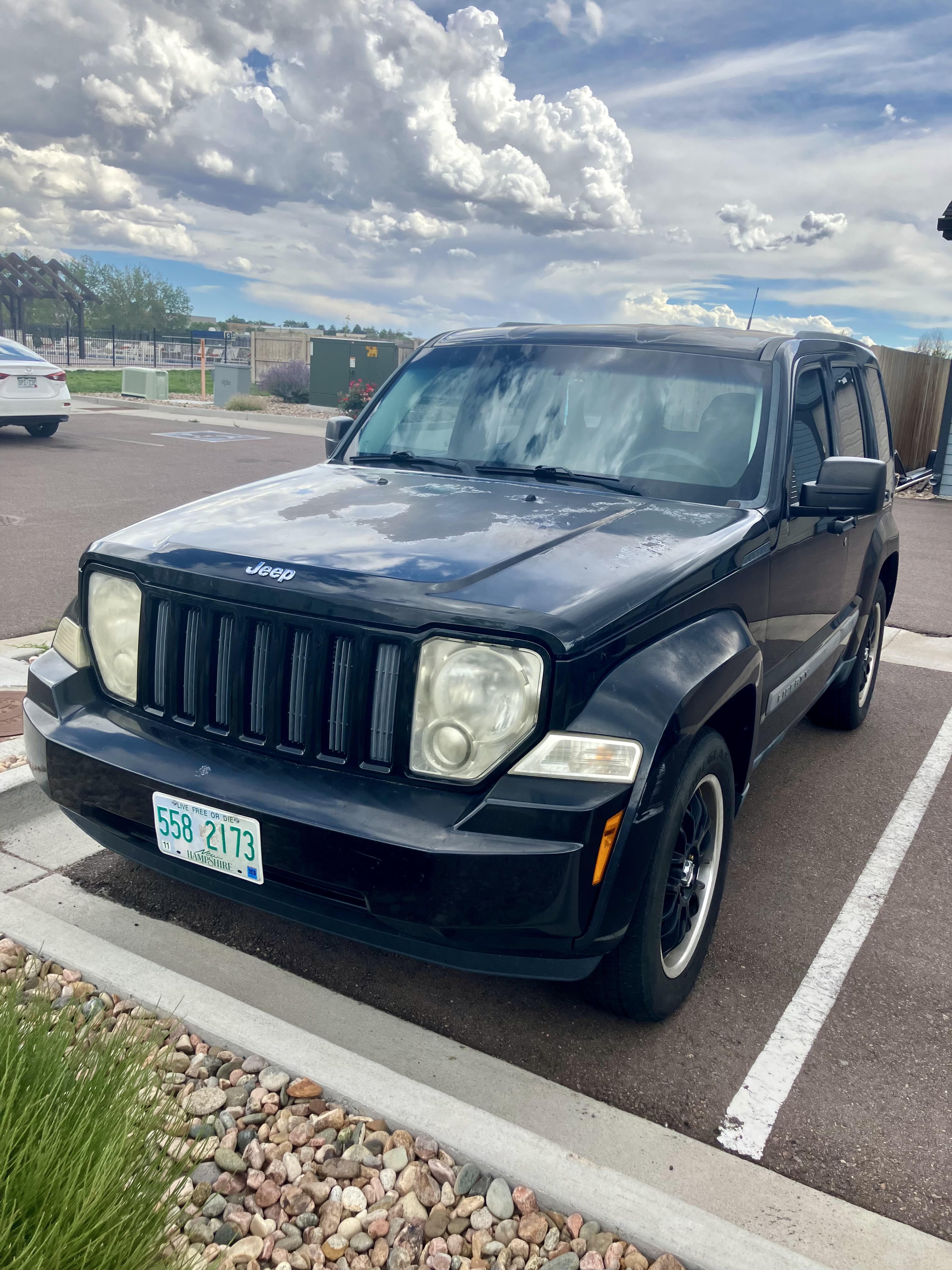 Used 2011 Jeep Liberty Sport RWD image 1