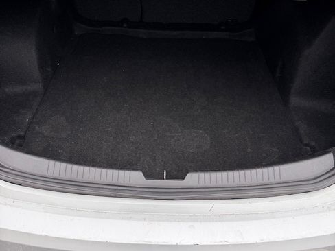 Used 2022 Chevrolet Malibu LT image 13