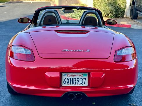 Used 2005 Porsche Boxster S RWD image 9