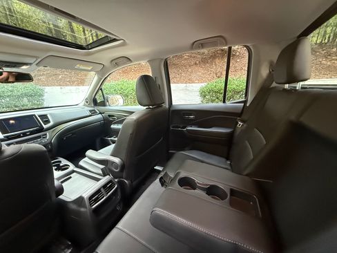 Used 2019 Honda Ridgeline RTL-T image 17