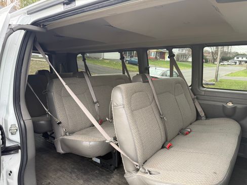 Used 2022 Chevrolet Express 3500 LS image 12