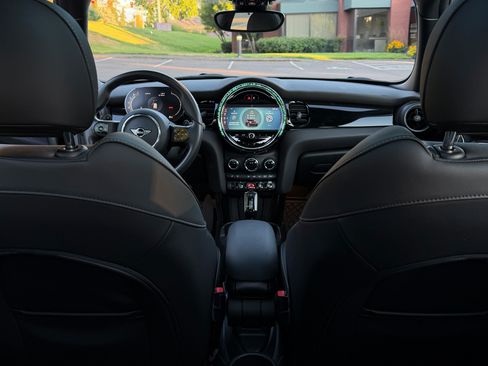 Used 2023 MINI Cooper S FWD image 4