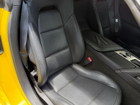 Used 2018 Chevrolet Corvette Z06 w/ Battery Protection Package RWD image 13