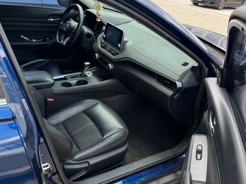 Used 2019 Nissan Altima 2.5 SR FWD image 5