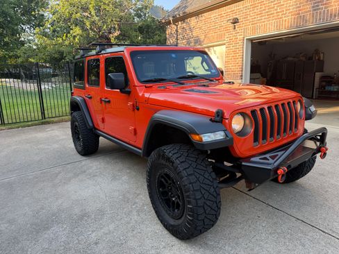 Used 2019 Jeep Wrangler Unlimited Rubicon w/ Cold Weather Group AWD/4WD image 6