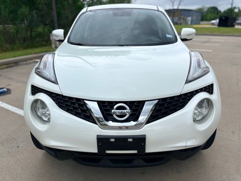 Used 2016 Nissan Juke SV image 5