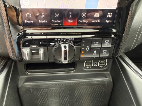 Used 2022 RAM 1500 Limited AWD/4WD image 13
