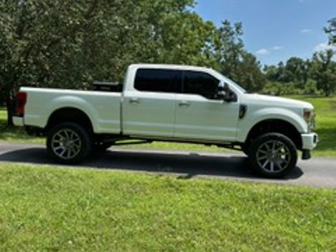 Used 2021 Ford F250 Platinum AWD/4WD image 6