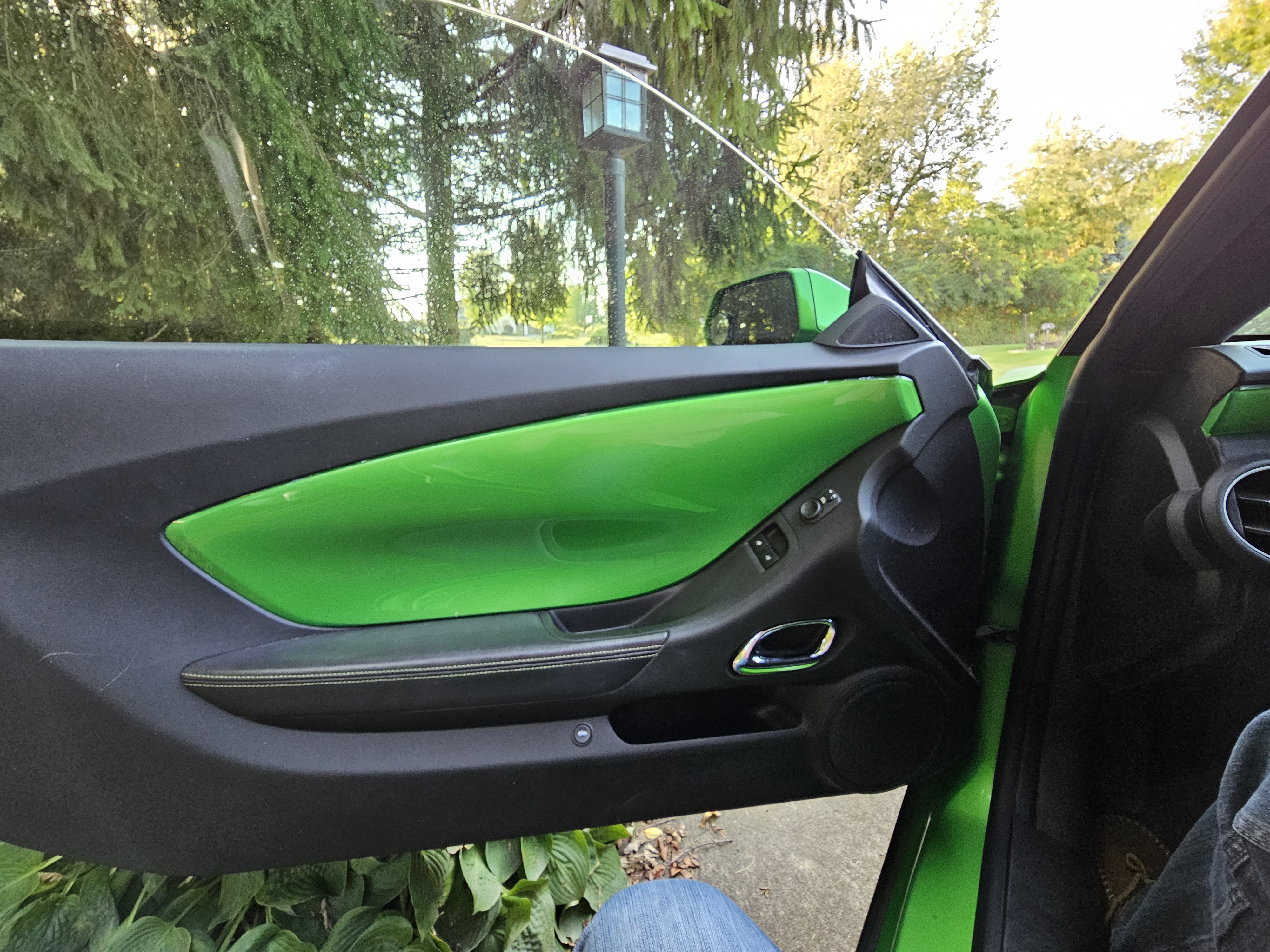 Used 2010 Chevrolet Camaro LT RWD image 9