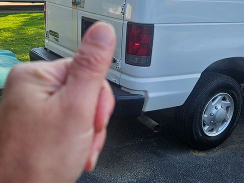 Used 2012 Ford E-350 and Econoline 350 Super Duty image 11