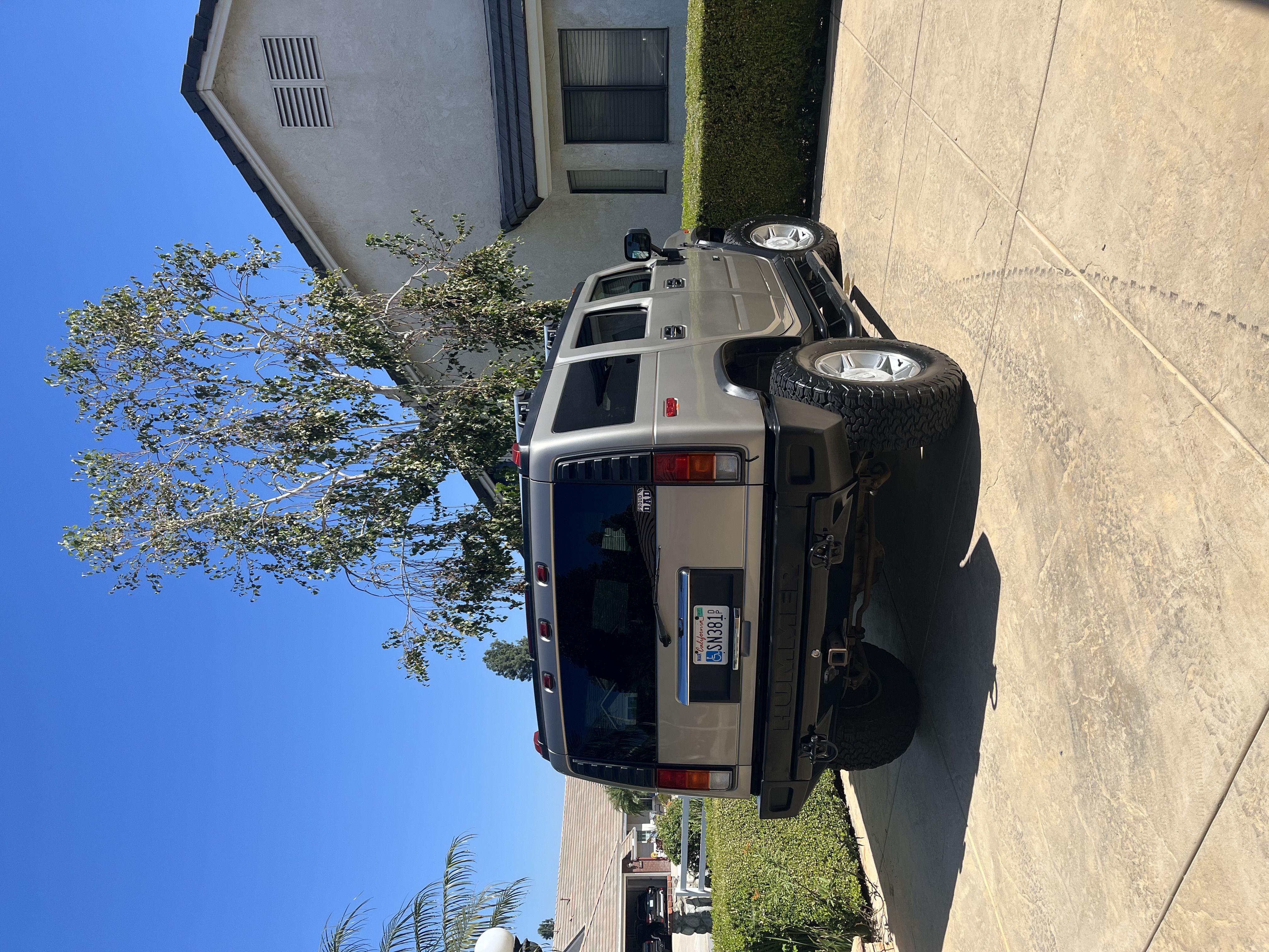 Used 2003 HUMMER H2 w/ Preferred Equipment Group AWD/4WD image 8