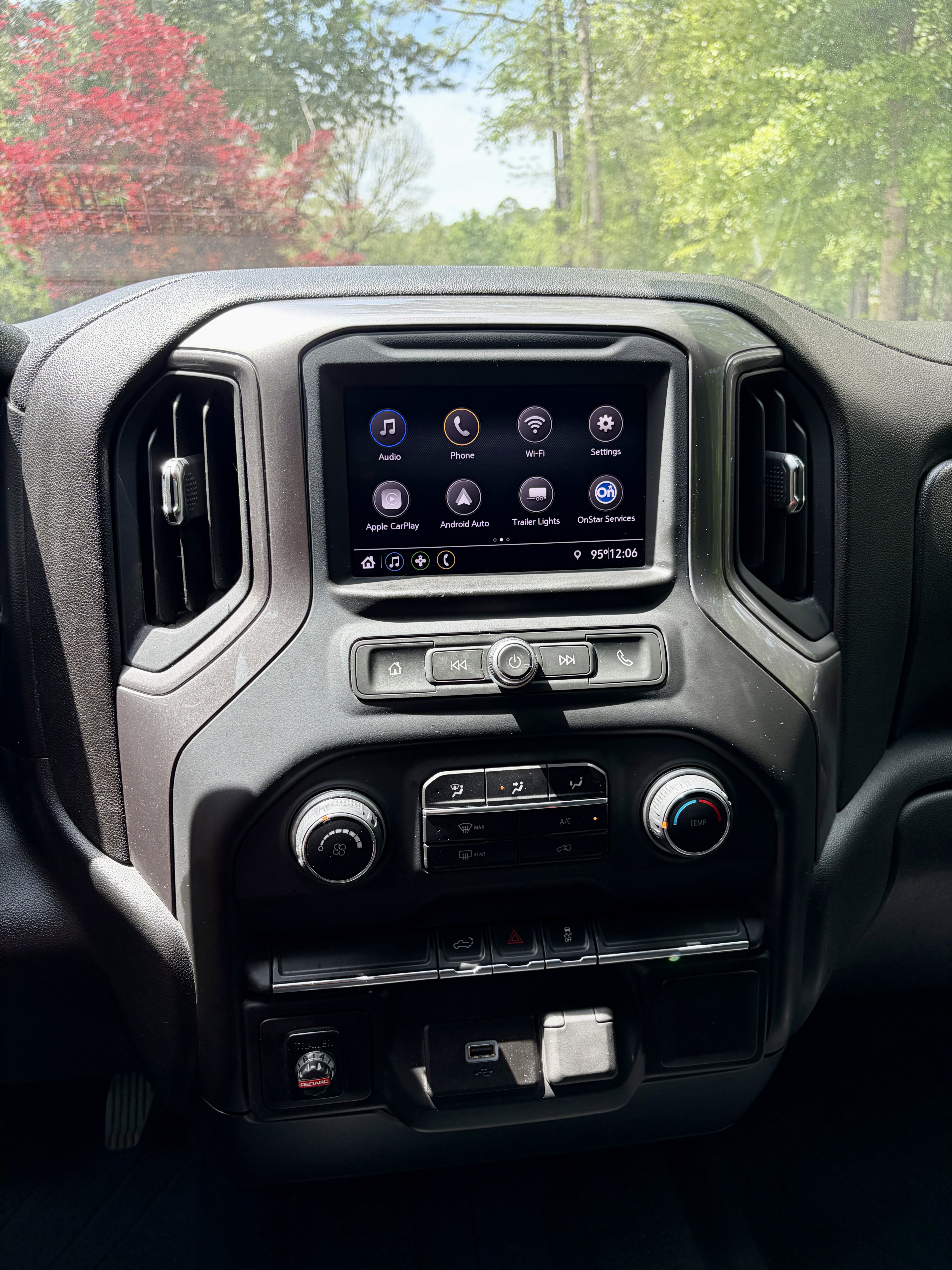 Used 2020 Chevrolet Silverado 1500 Custom w/ Custom Value Package AWD/4WD image 9