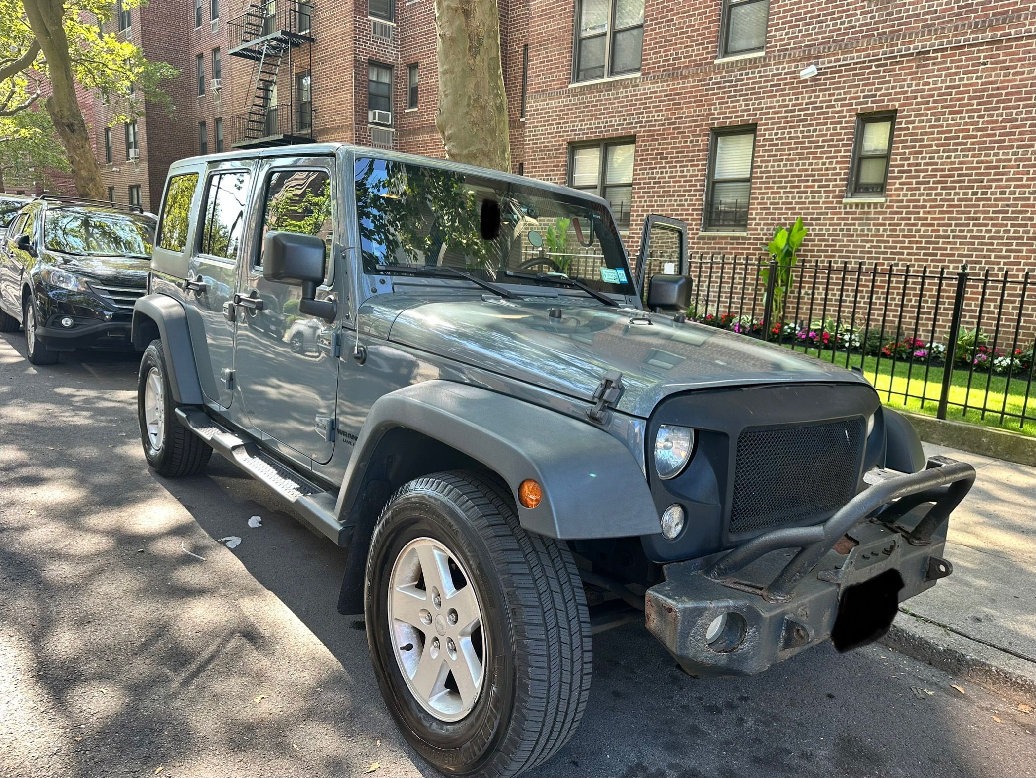Used 2015 Jeep Wrangler Unlimited Sport w/ Quick Order Package 24S AWD/4WD image 5