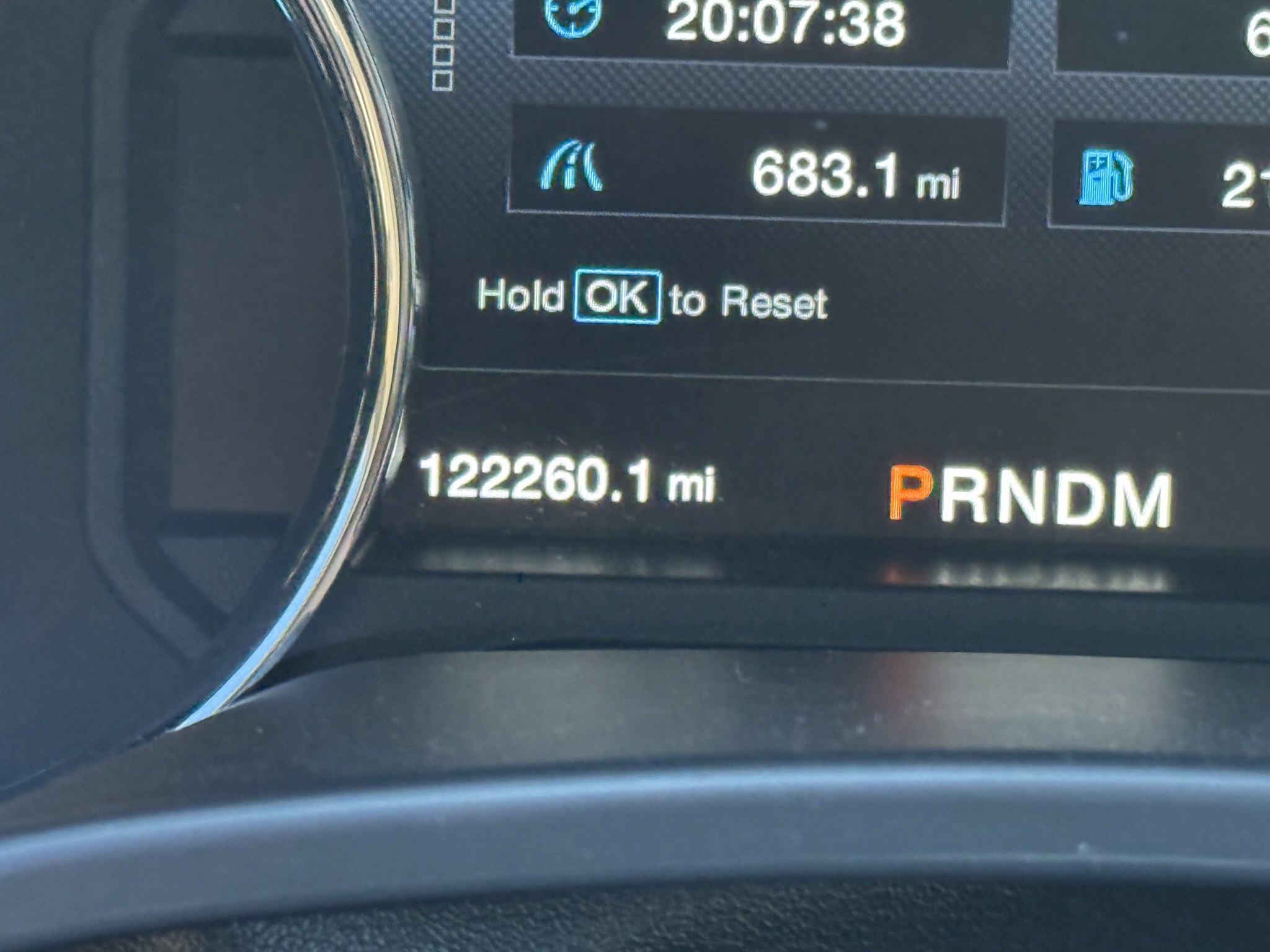 Used 2018 Ford F150 Lariat w/ Equipment Group 502A Luxury AWD/4WD image 14
