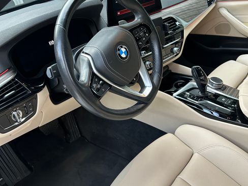 Used 2020 BMW 530i xDrive w/ Convenience Package AWD/4WD image 8