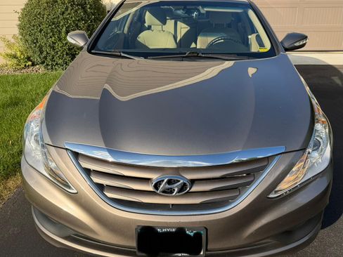Used 2014 Hyundai Sonata GLS w/ Popular Equipment Group 2 FWD image 1