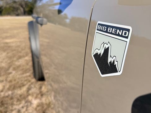 Used 2025 Ford Bronco Big Bend image 12