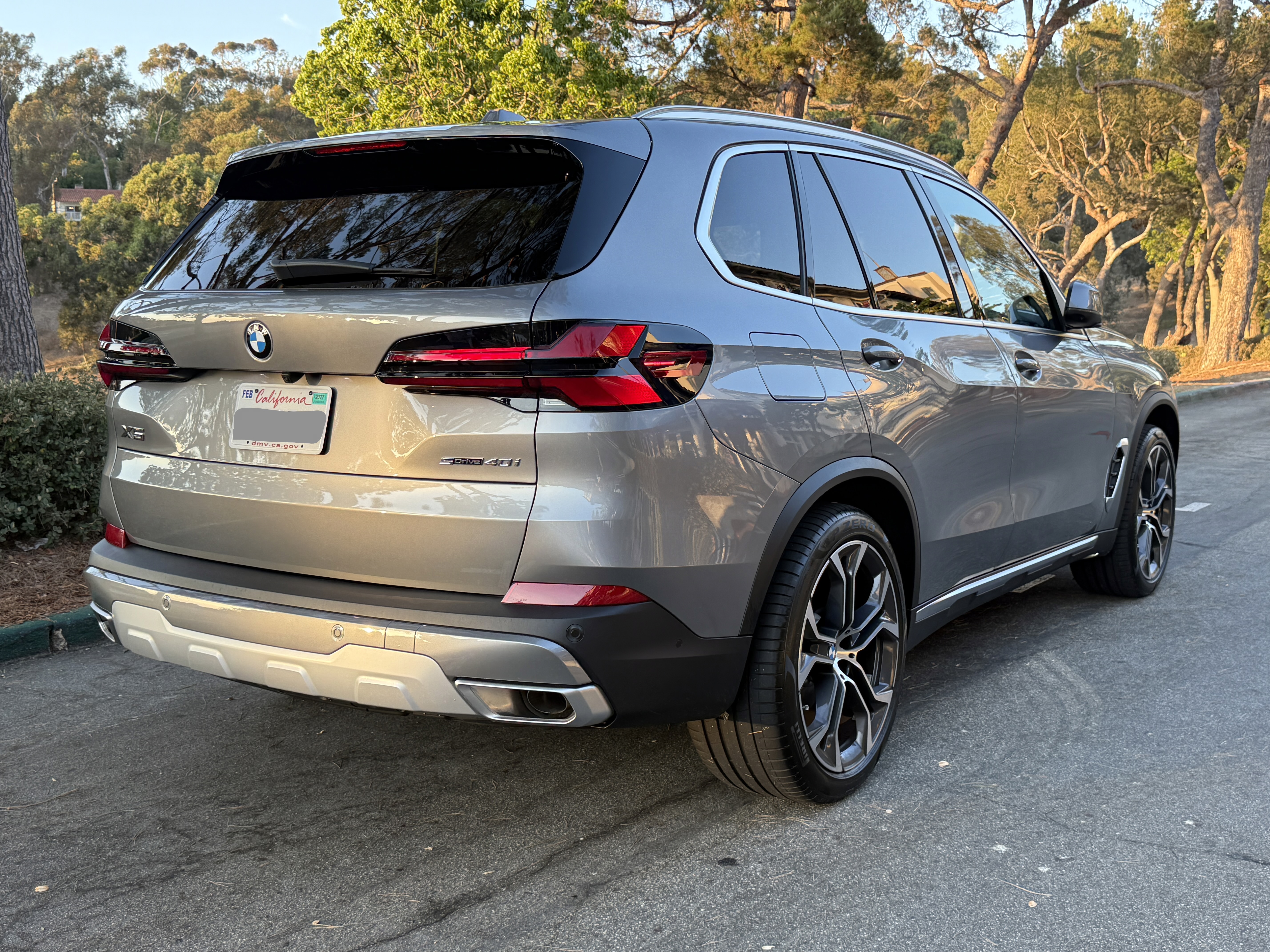 Used 2025 BMW X5 sDrive40i w/ Premium Package RWD image 5