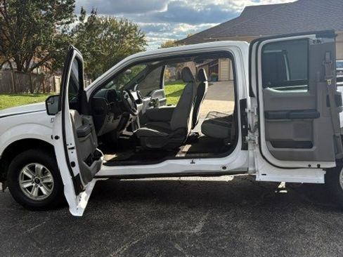 Used 2017 Ford F150 XL w/ Equipment Group 101A Mid image 6