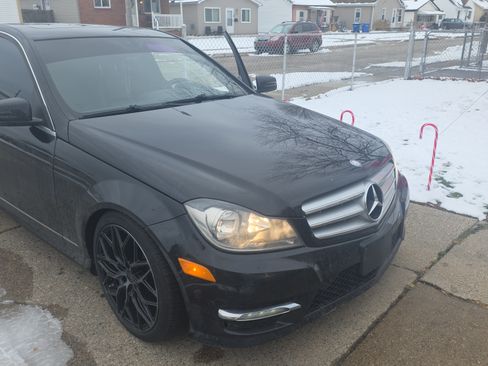 Used 2012 Mercedes-Benz C 300 4MATIC Sedan image 1