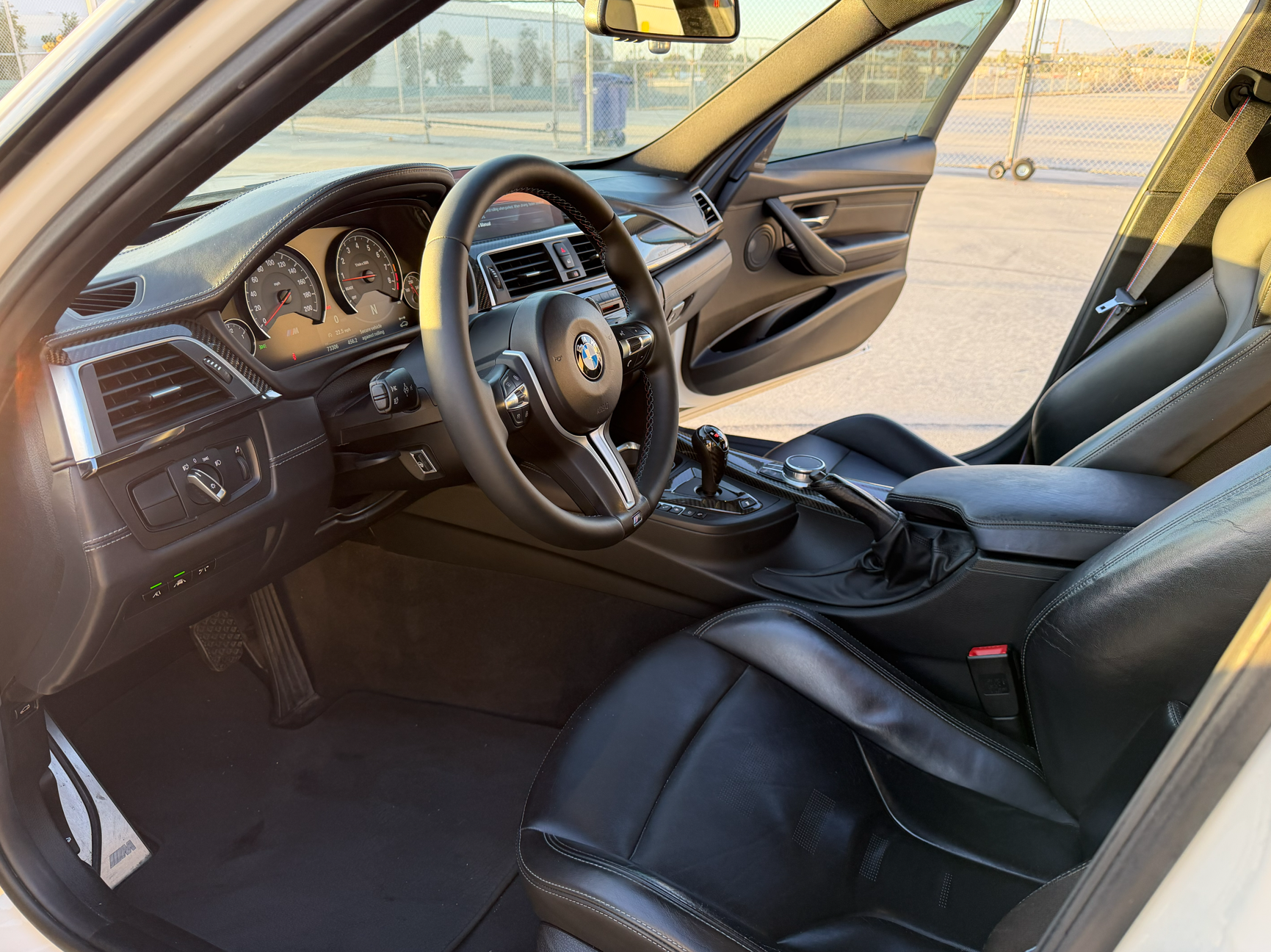 Used 2017 BMW M3 RWD image 18