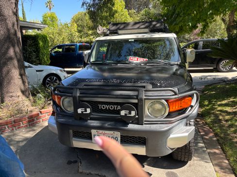 Used 2007 Toyota FJ Cruiser 4WD image 2