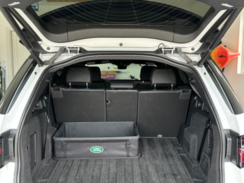 Used 2022 Land Rover Discovery Sport S AWD/4WD image 5