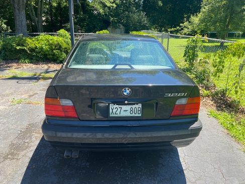 Used 1998 BMW 328i Sedan RWD image 5