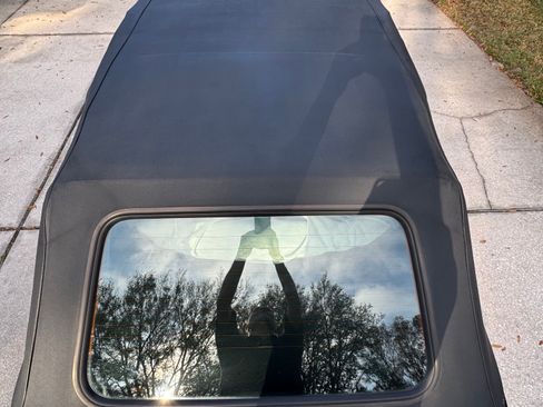 Used 1992 Volkswagen Cabriolet image 13