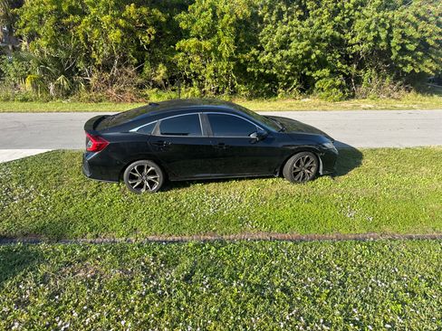 Used 2018 Honda Civic Si image 2