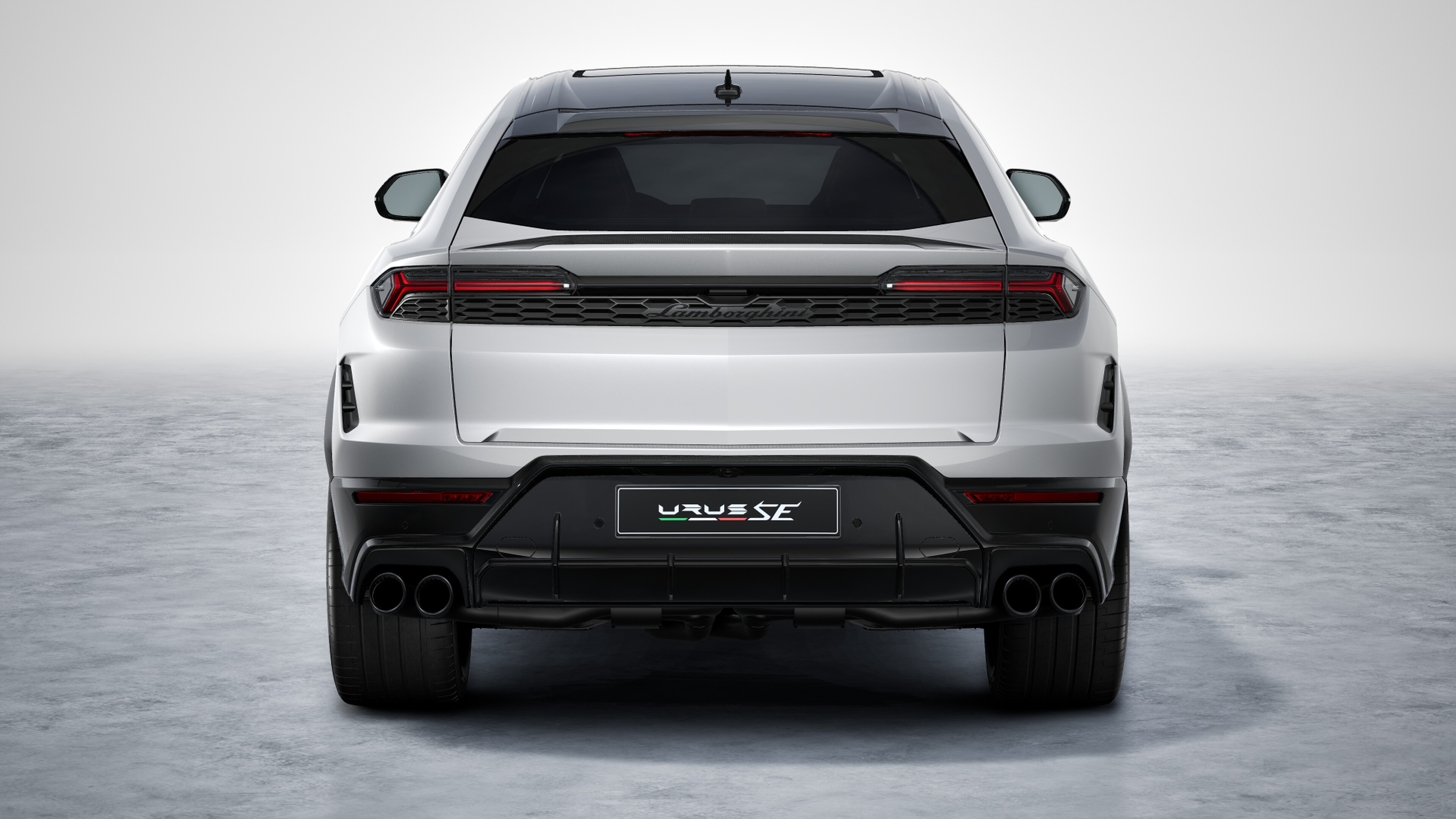 Used 2025 Lamborghini Urus SE AWD/4WD image 29