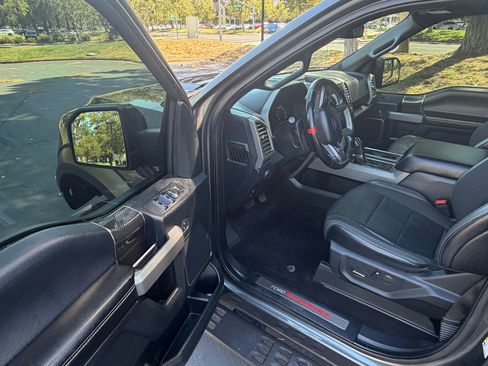 Used 2019 Ford F150 Raptor w/ Equipment Group 802A Luxury AWD/4WD image 21