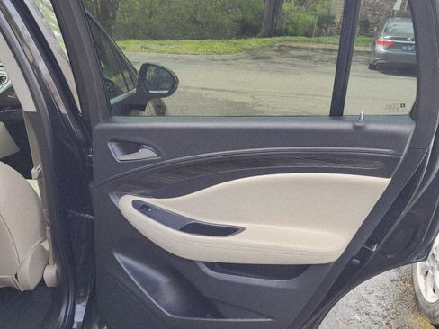 Used 2020 Buick Envision Preferred image 13